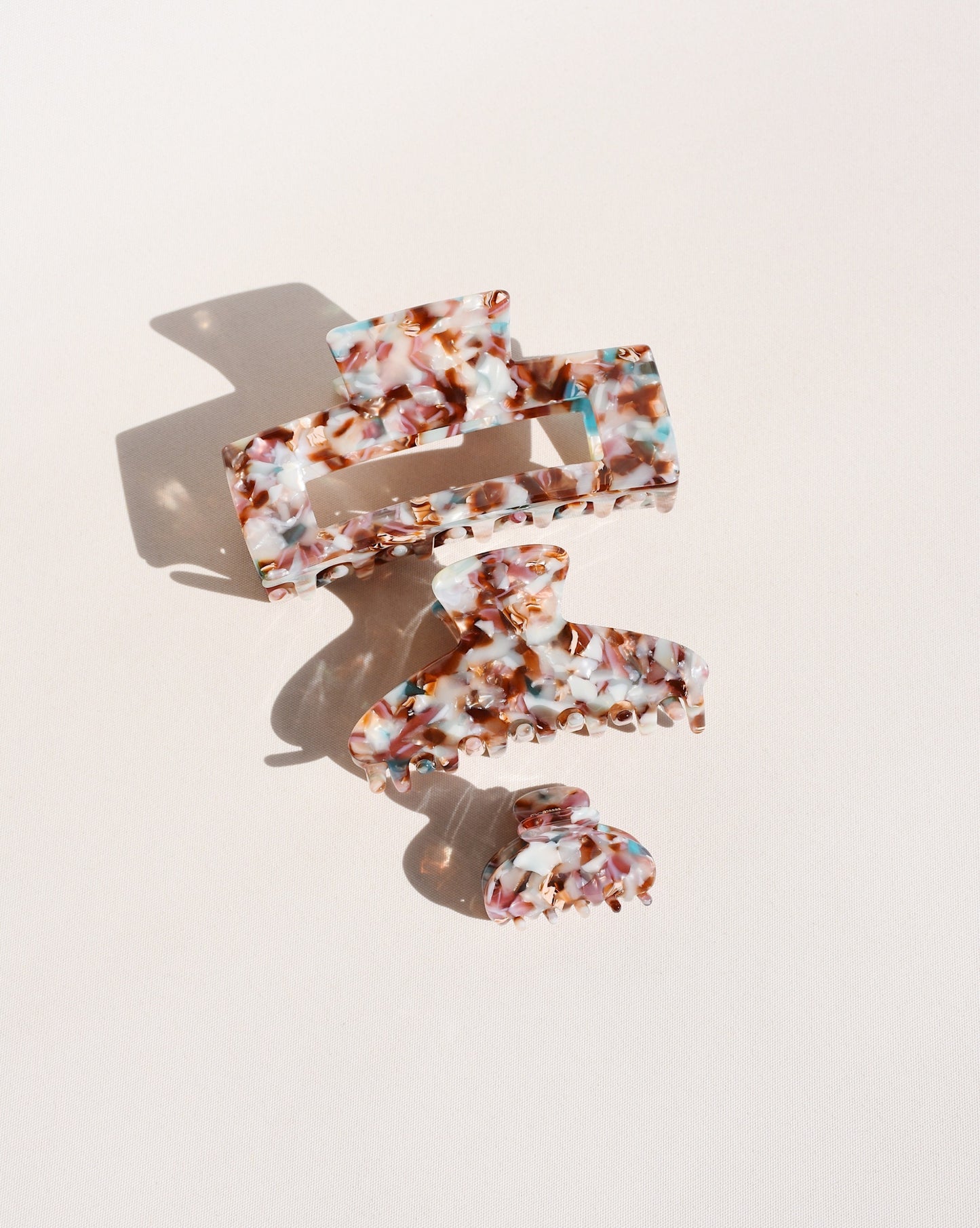 Large Hair Claw No. 1 in Burgundy Granite