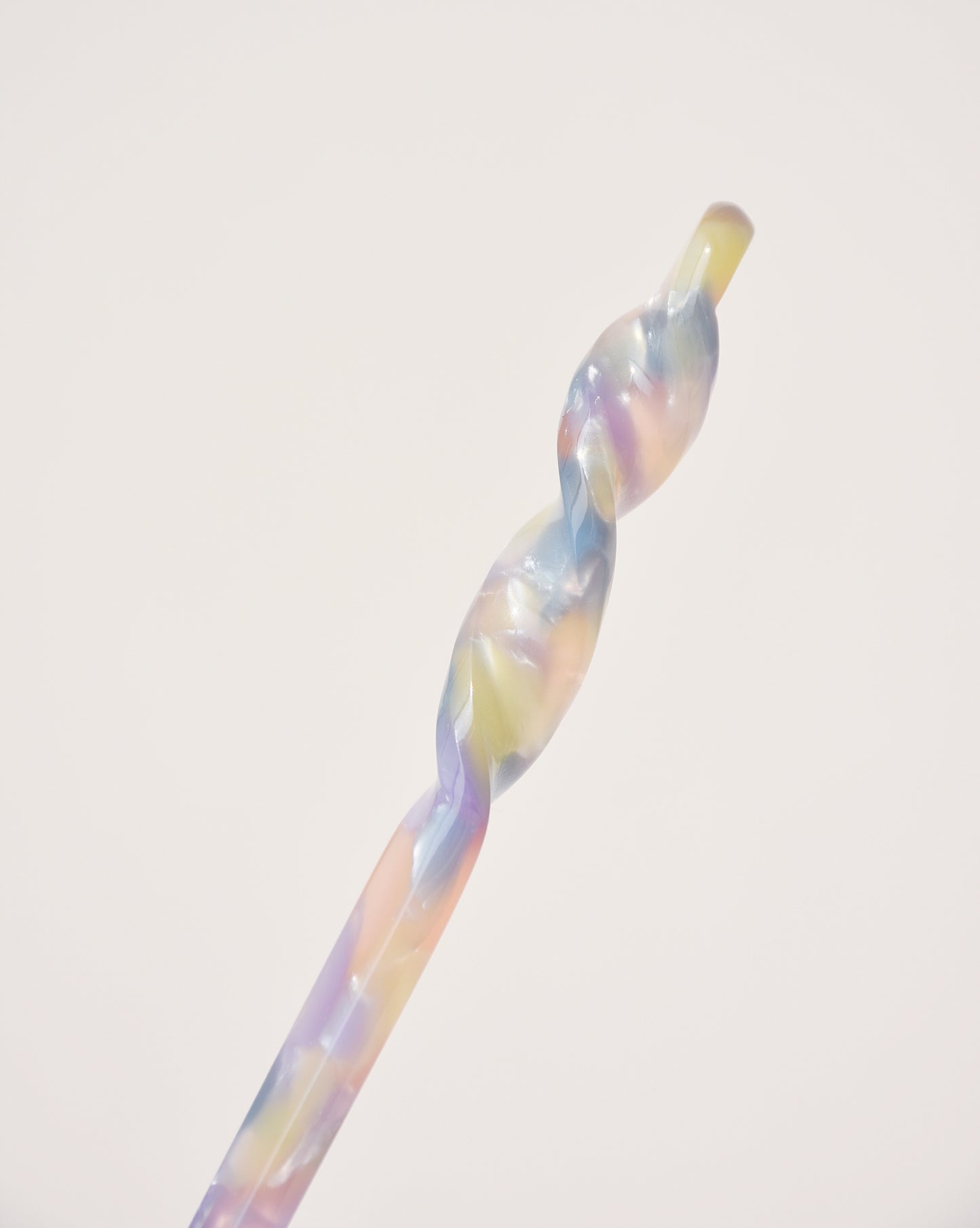Bâton à cheveux en acétate en pastels
