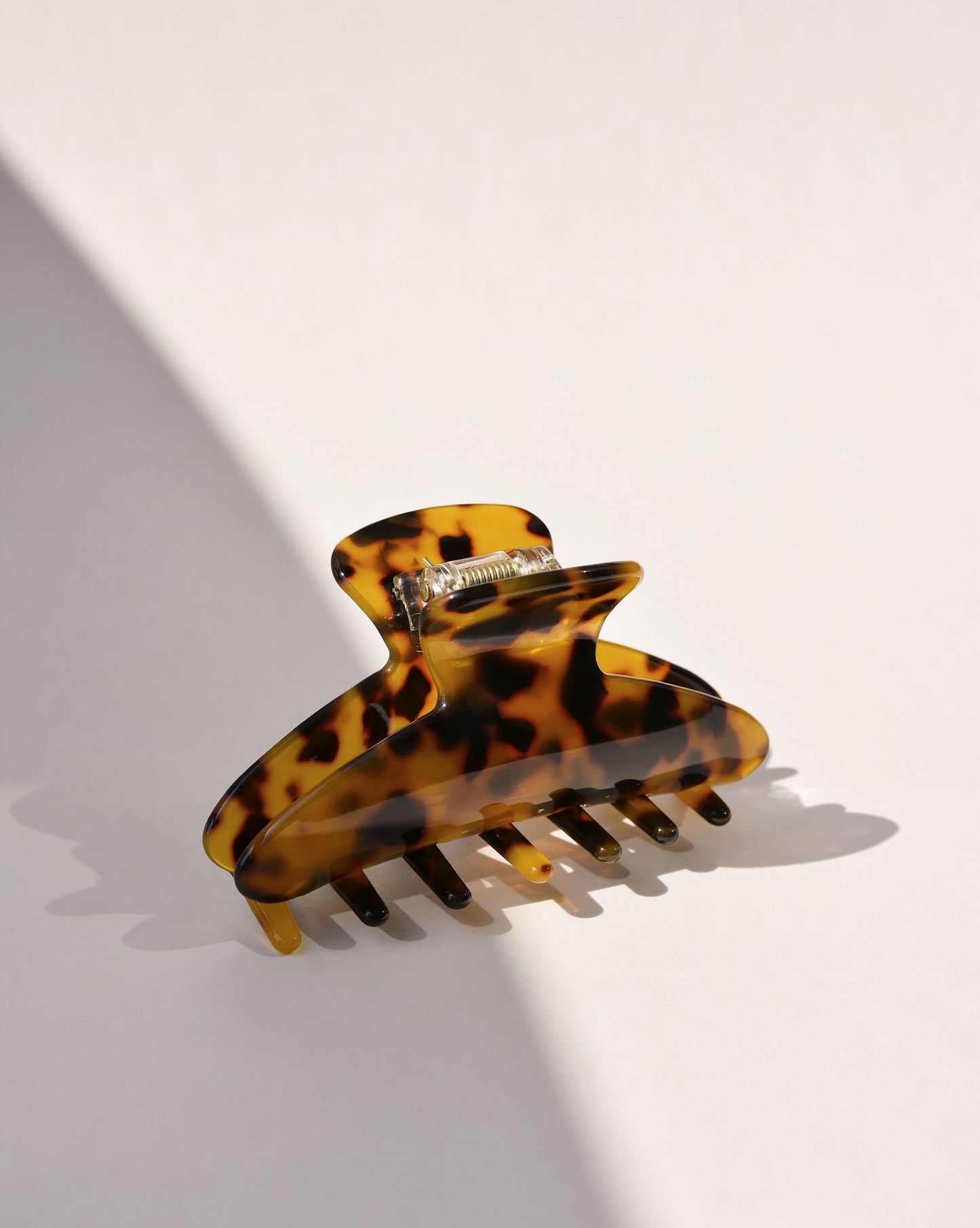 Pince à cheveux midi en écaille de tortue classique