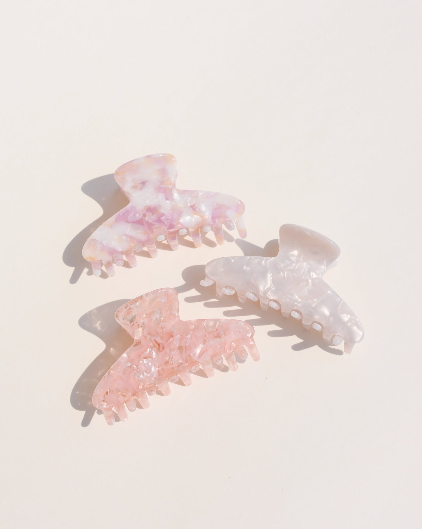 Griffe de cheveux midi en rose tendre