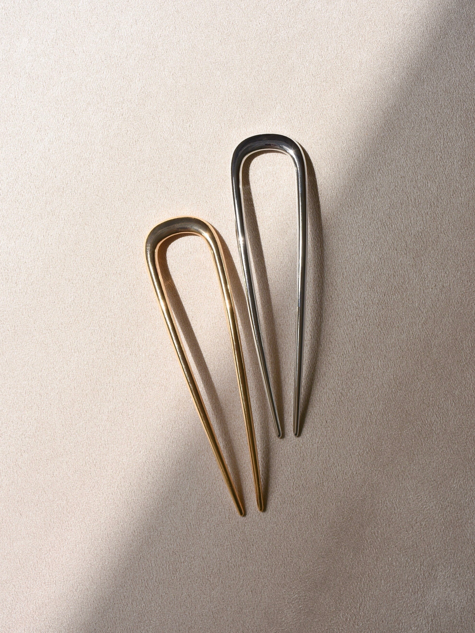 HAIR PINS & CLIPS