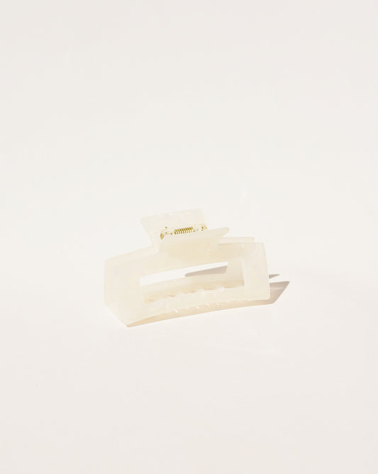 Medium Hair Claw No. 1 in Iridescent White