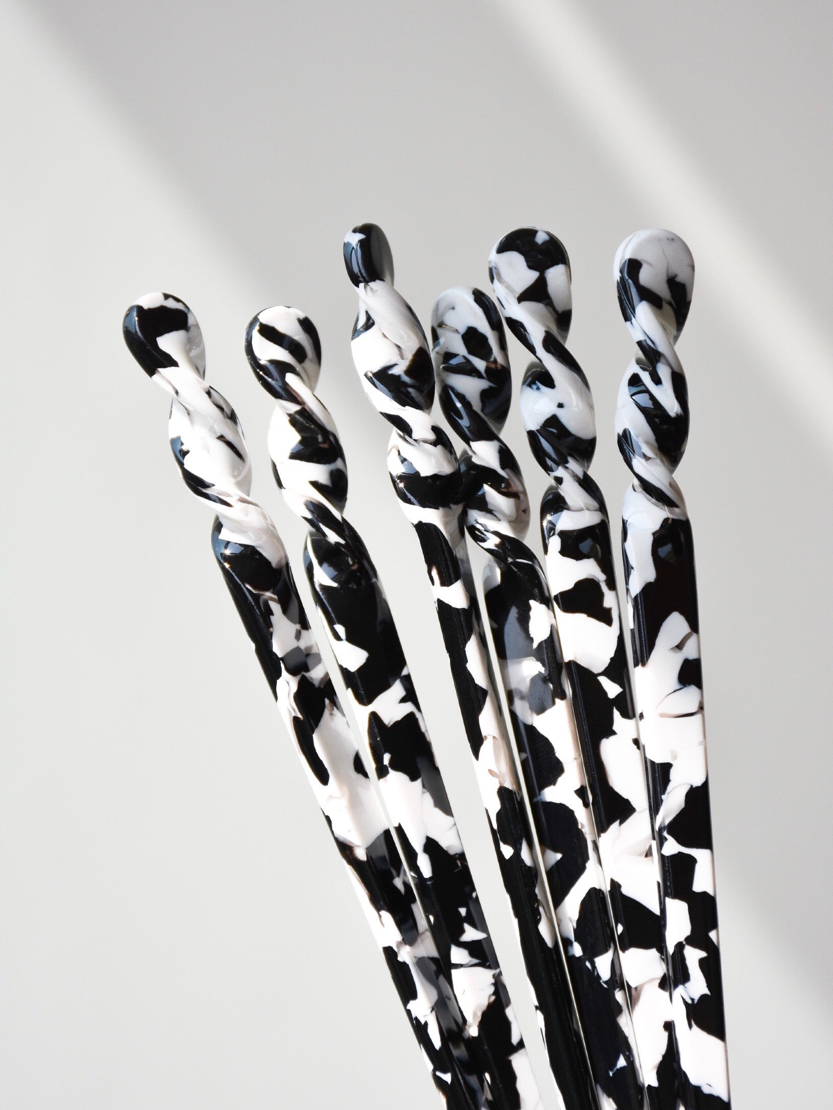 Black and White Hair Pin