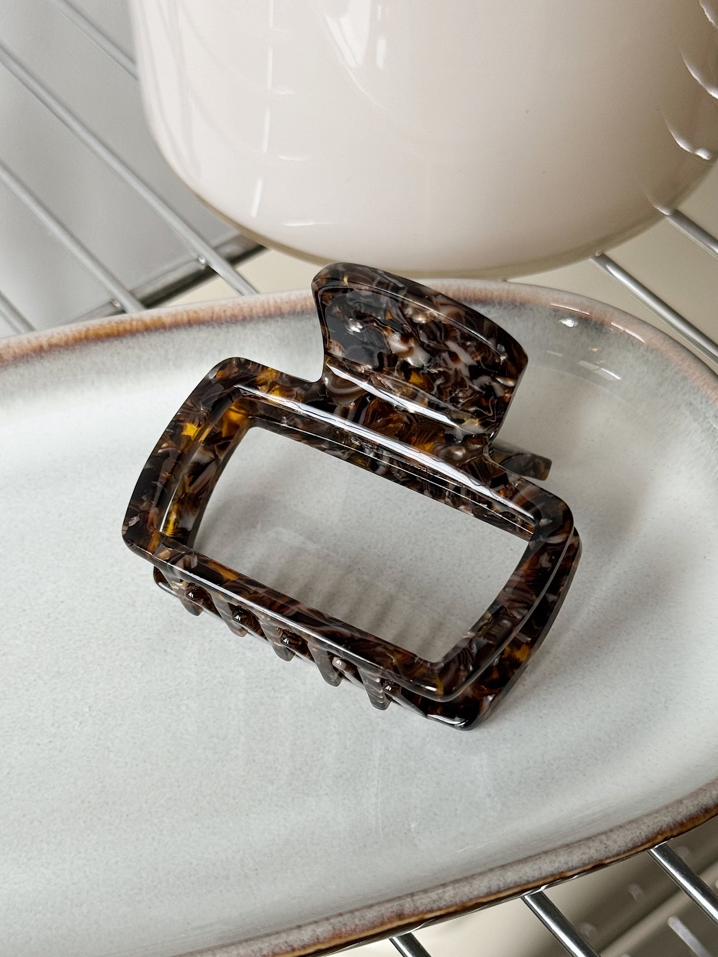 Large Brown Minimalist Claw Clip