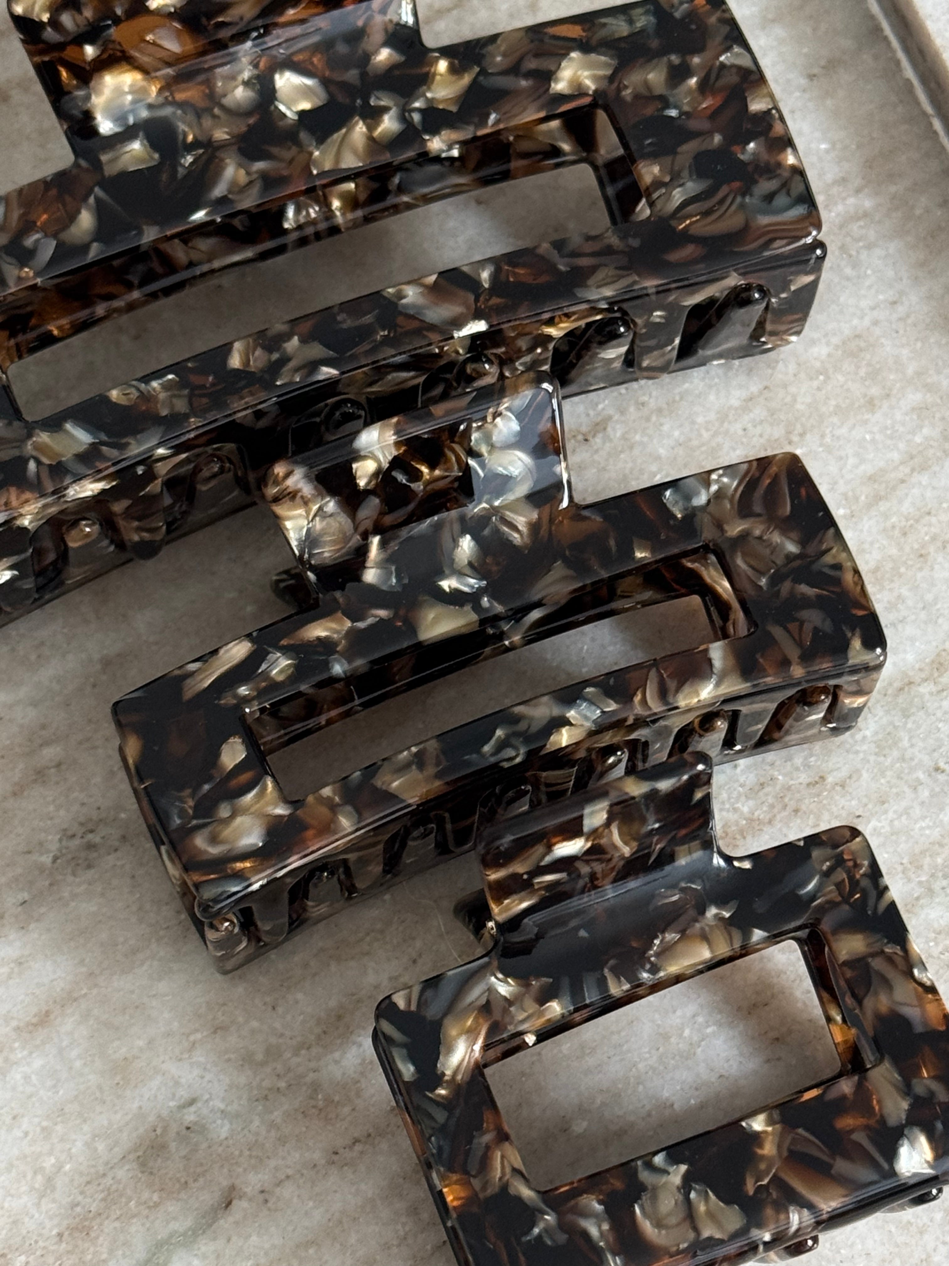 Pinza No. 1 - Granito Marrón