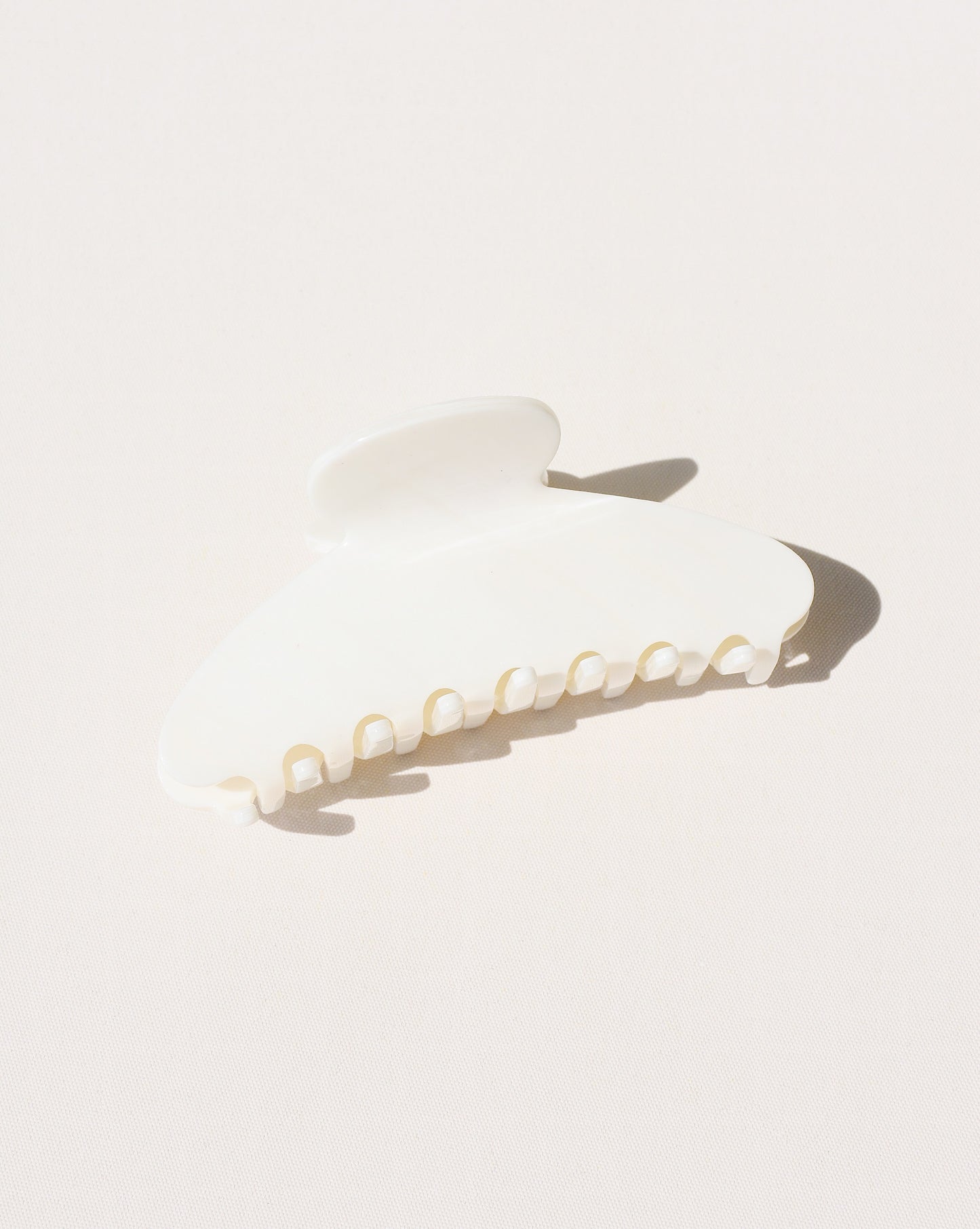 Grande Claw Clip in Pastels