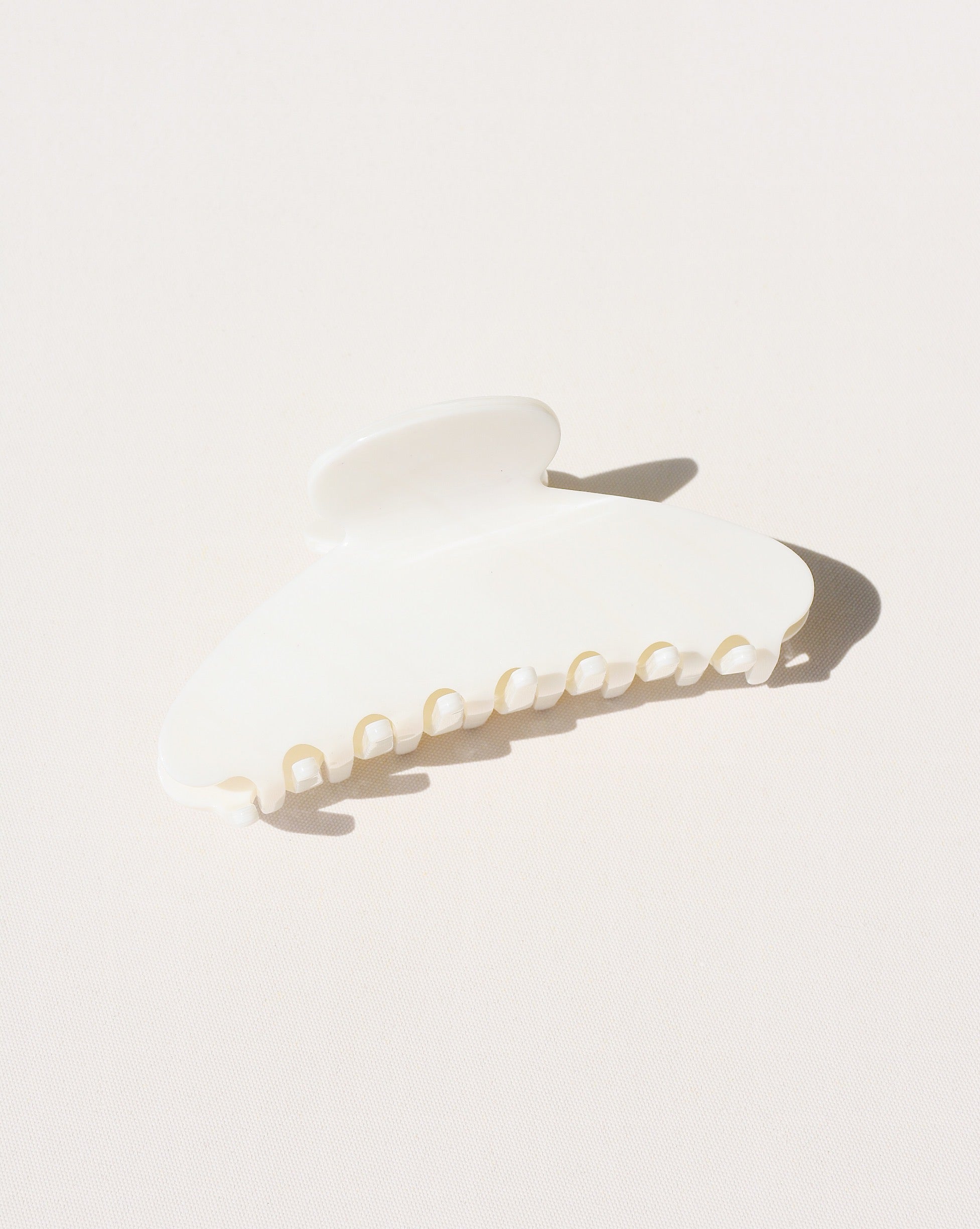 Grande Claw Clip in Pastels