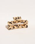 XL Hair Claw No. 1 in Light Tortoiseshell