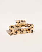 XL Hair Claw No. 1 in Light Tortoiseshell