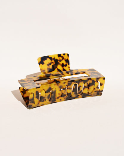 XL Hair Claw No. 1 in Dark Tortoiseshell