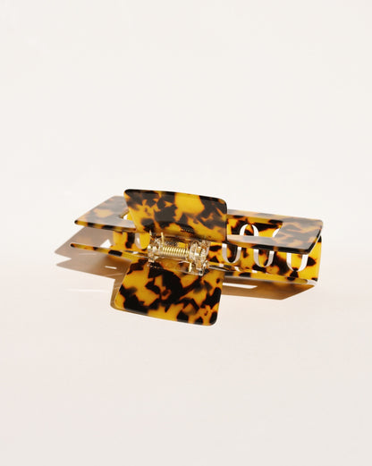 XL Hair Claw No. 1 in Dark Tortoiseshell