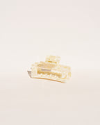 Medium Hair Claw No. 1 in Ivory