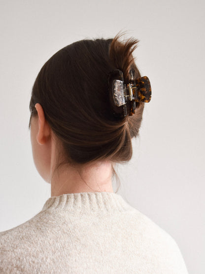 Large Brown Minimalist Claw Clip