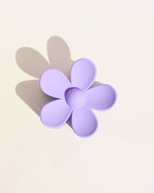 Daisy Flower Clip in Lavender