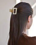 Pinza de Pelo Pequeña No.1 en Color Marfil