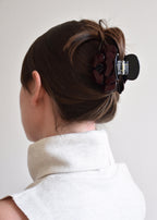 Pinza Grande de Rosa en Color Burdeos