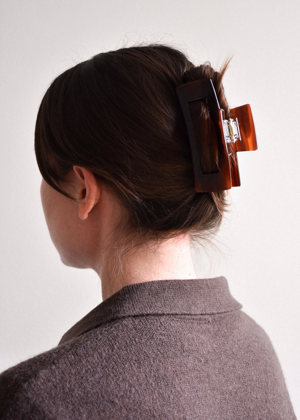 No. 1 Large Hair Claw Clip · Hazelnut