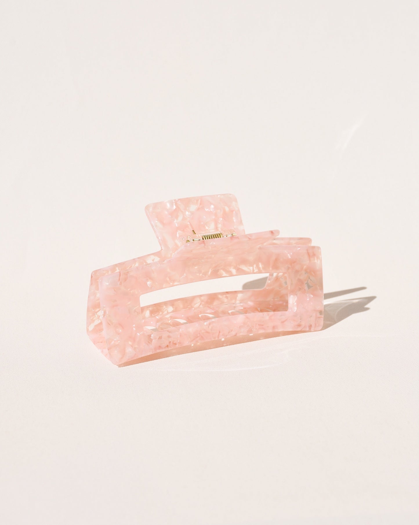 Large Hair Claw No. 1 in Crystal Pink