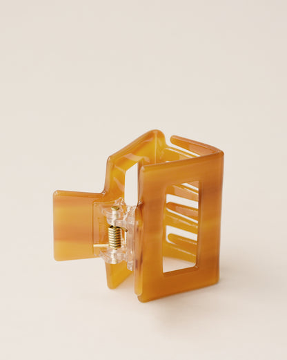 Small Hair Claw No. 1 in Cognac