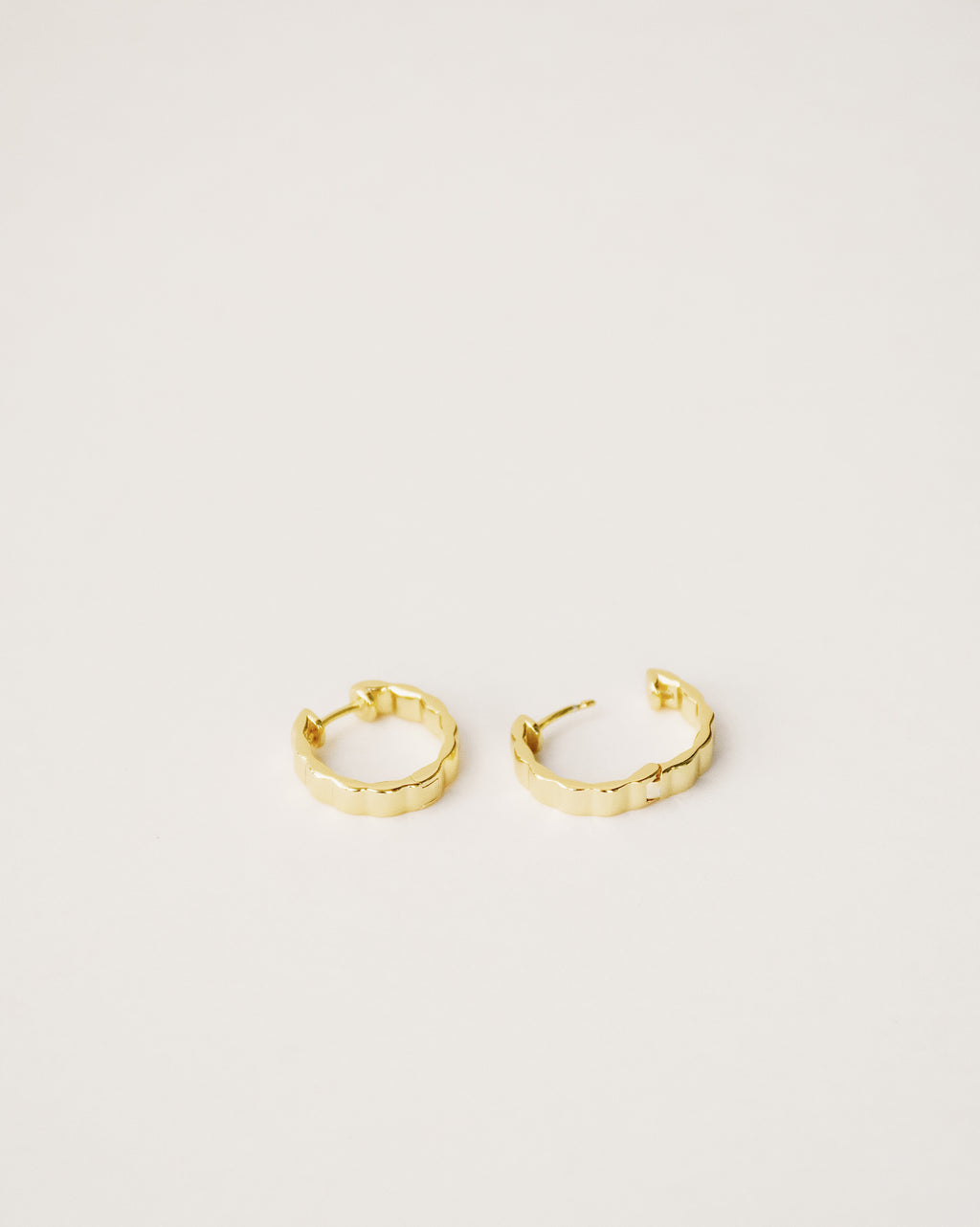 Midi Gold Ribbed Hoop Earrings