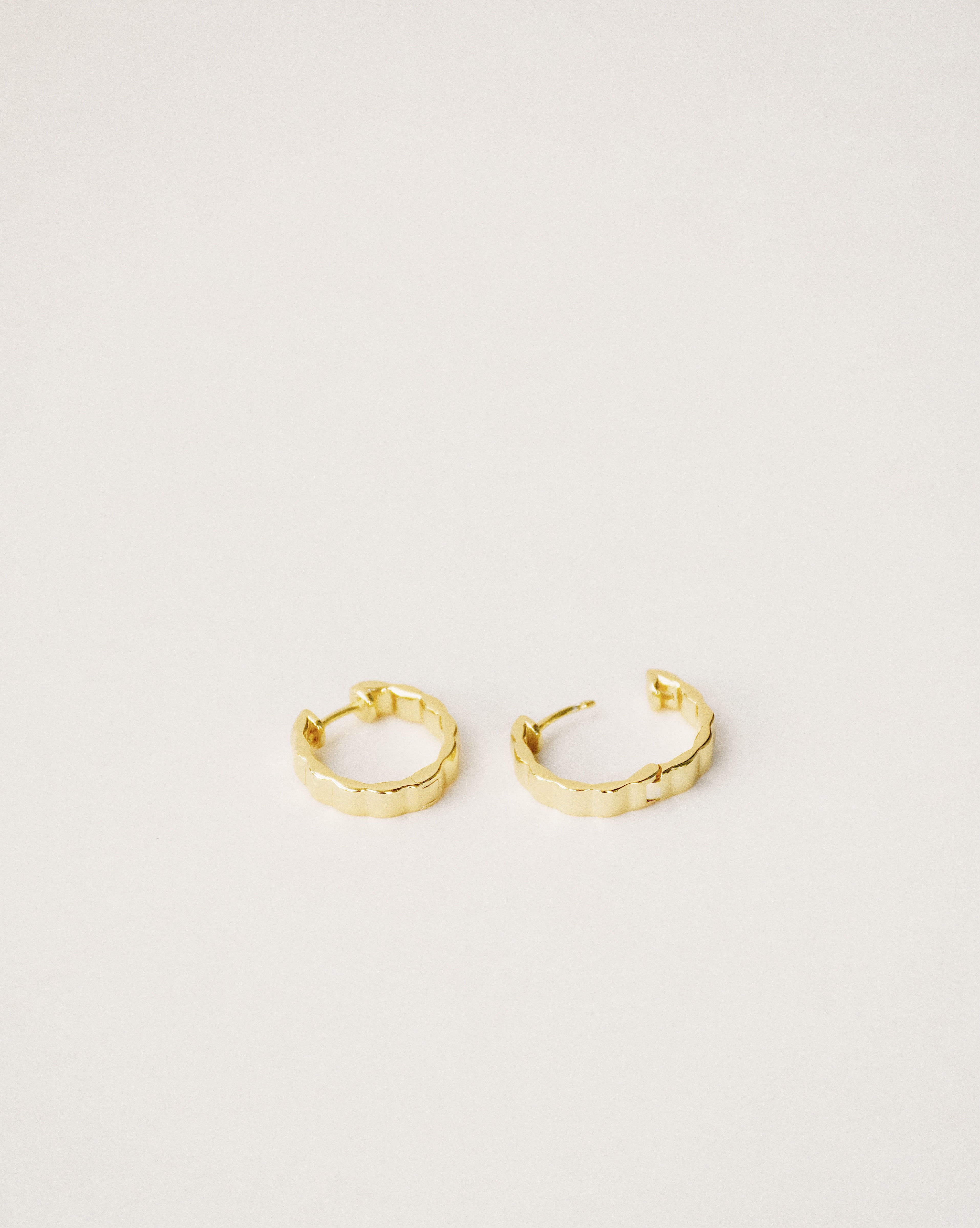 Midi Gold Ribbed Hoop Earrings