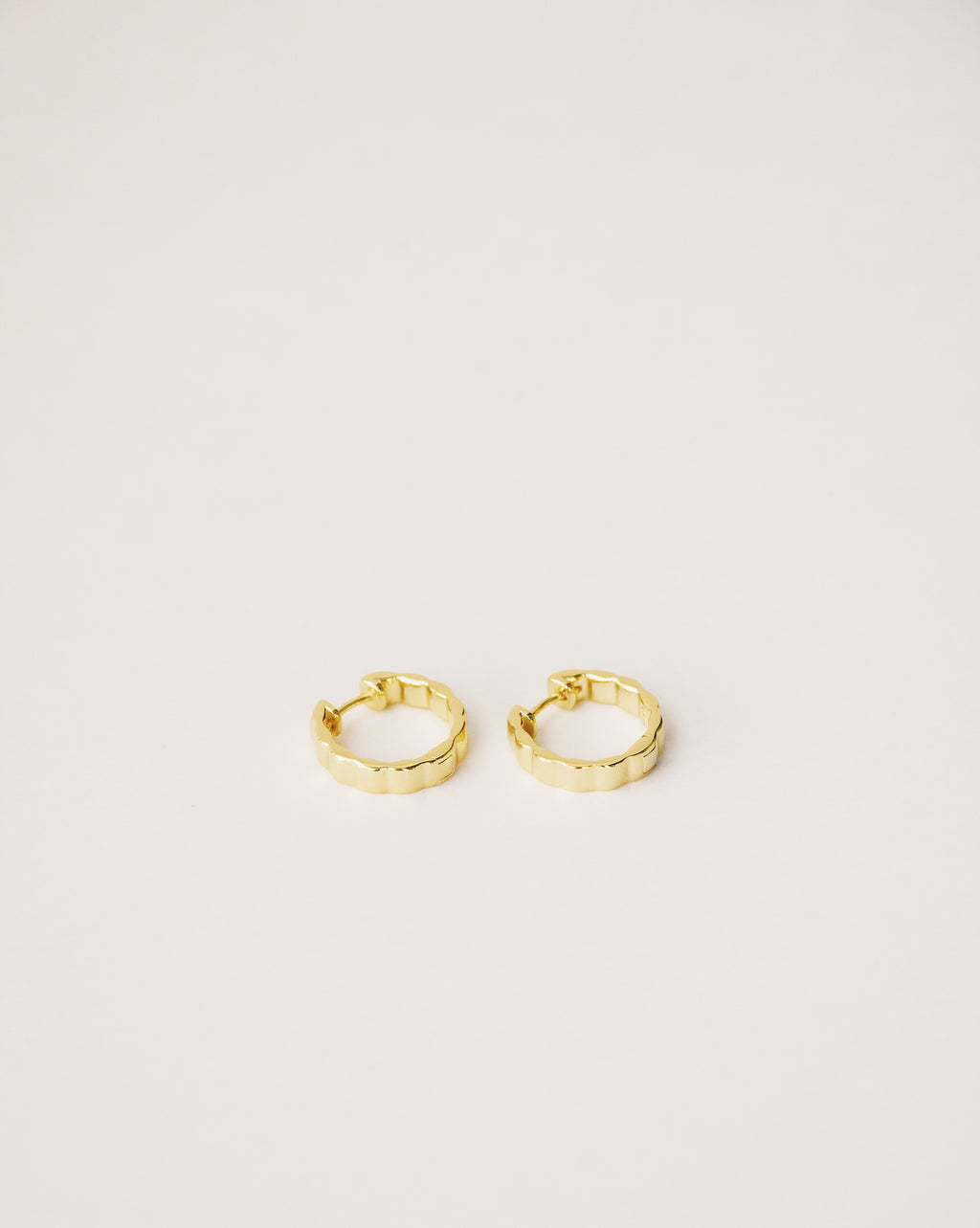 Midi Gold Ribbed Hoop Earrings