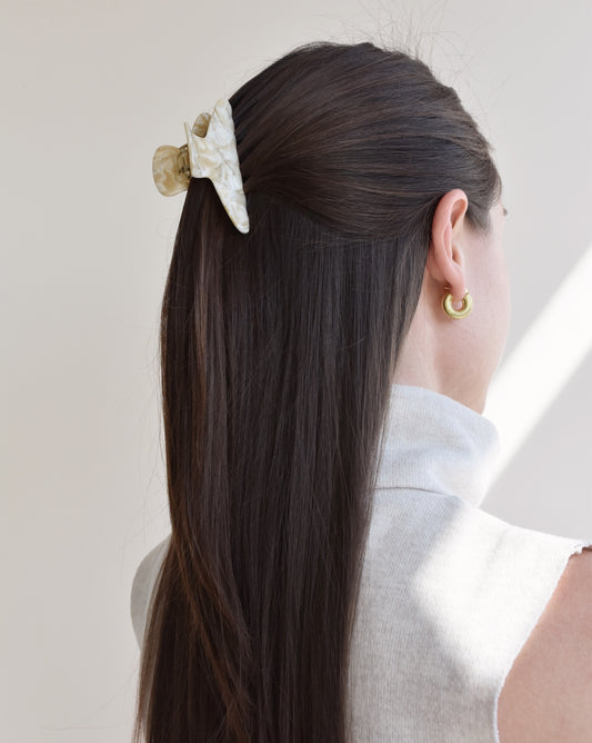 Midi Hair Claw in Ivory